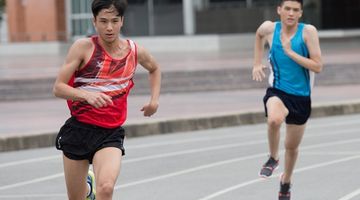 เฟิสต์ ทุ่มสุดชีวิต ลงแข่งวิ่ง หวังเป็นที่ 1 ตัวแทนโรงเรียนนาดาว