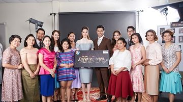เอส เกรซ ฝ้าย ชวนแฟนละครฟินแต่งตัวย้อนยุคตามรอยละครลิขิตริษยา
