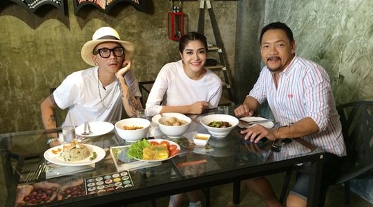 แจ๊ส ชวนชื่น ควงภรรยา เผยเมนูโปรด มัดใจสามี ในรายการสำรับคนดัง